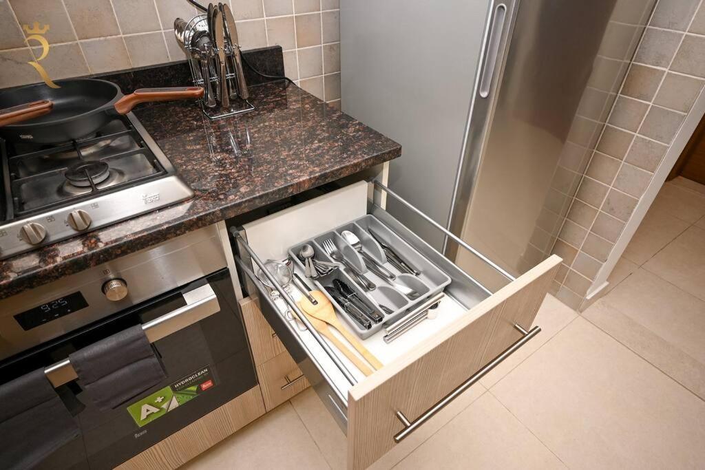 Yas Natura Bliss 1Br Apartment Abu Dhabi Luaran gambar